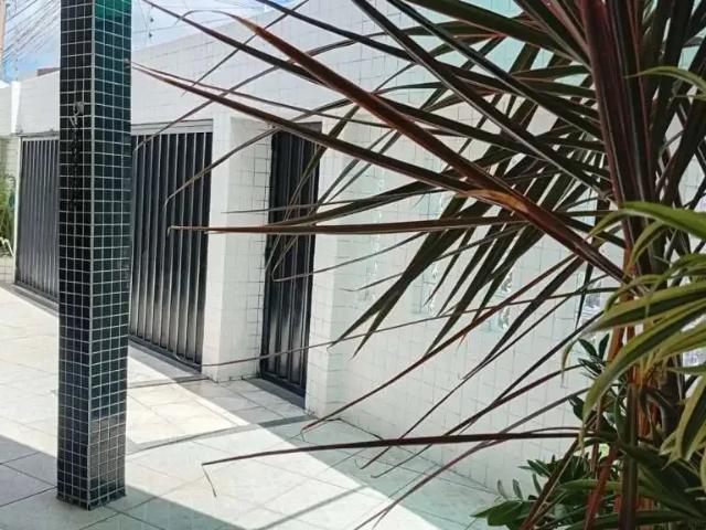 Casa / Sobrado para Venda em Aracaju/SE Luzia 3 Quartos
