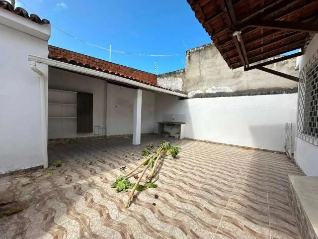 Casa / Sobrado para Venda em Aracaju/SE Luzia 3 Quartos