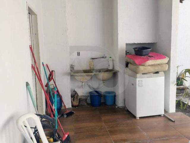 Casa / Sobrado para Venda em Aracaju/SE Luzia 4 Quartos