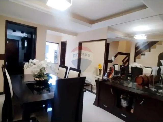Casa / Sobrado para Venda em Aracaju/SE Luzia 6 Quartos