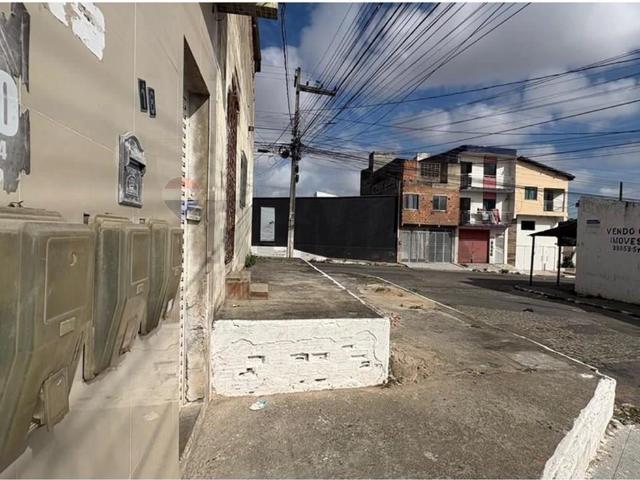 Casa / Sobrado para Venda em Aracaju/SE Santos Dumont 5 Quartos