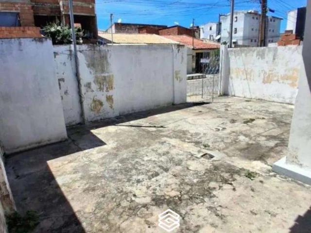 Casa / Sobrado para Venda em Aracaju/SE Siqueira Campos 2 Quartos