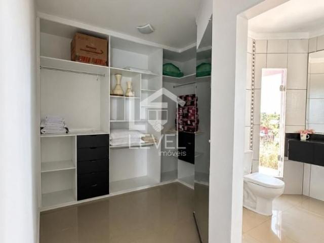 Casa / Sobrado para Venda em Aracati/CE Centro 3 Quartos