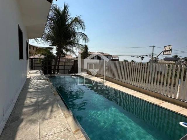 Casa / Sobrado para Venda em Aracati/CE Centro 3 Quartos