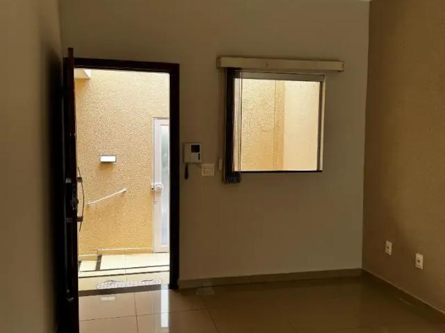 Casa / Sobrado para Venda em Araguari/MG Centro 3 Quartos