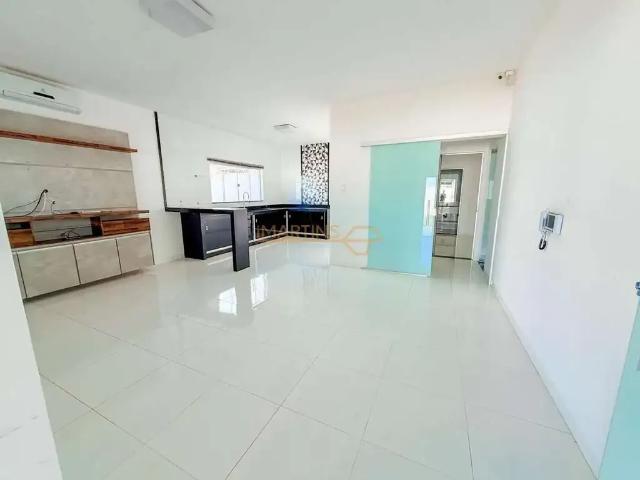 Casa / Sobrado para Venda em Araguari/MG Conjunto Ouro Verde 2 Quartos