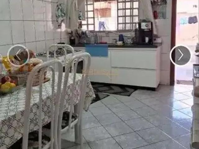 Casa / Sobrado para Venda em Araguari/MG Industrial 3 Quartos