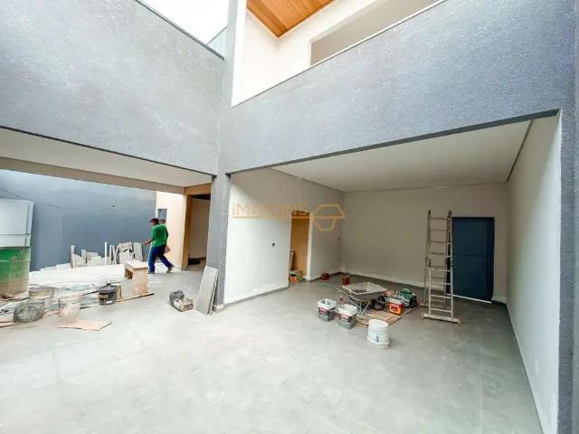 Casa / Sobrado para Venda em Araguari/MG Conjunto Ouro Verde 4 Quartos