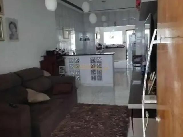 Casa / Sobrado para Venda em Araguari/MG Santa Terezinha 3 Quartos