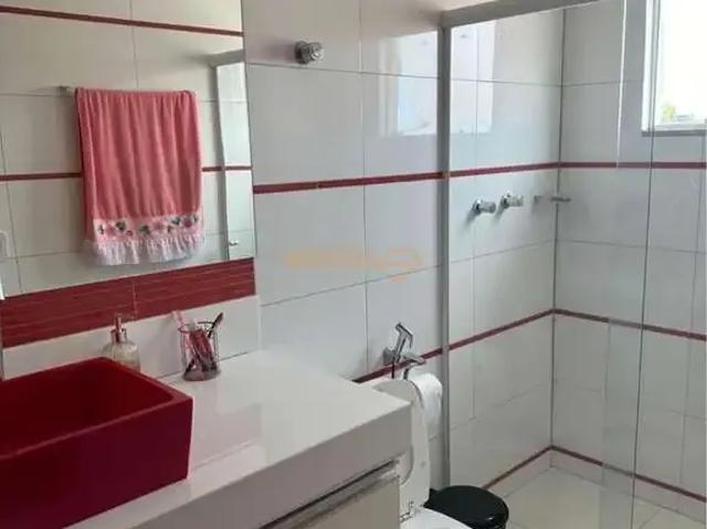 Casa / Sobrado para Venda em Araguari/MG Santiago 3 Quartos