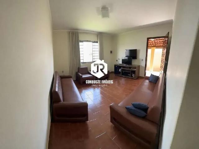Casa / Sobrado para Venda em Arandu/SP Centro 3 Quartos