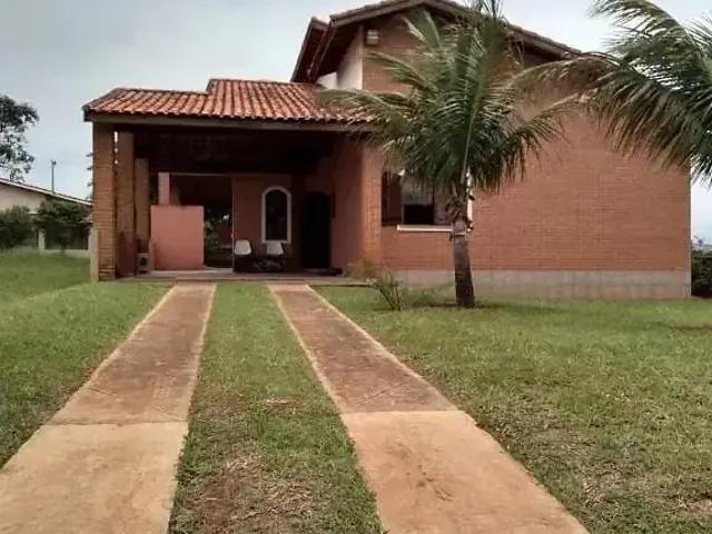 Casa / Sobrado para Venda em Arandu/SP Riviera de Santa Cristina I 3 Quartos