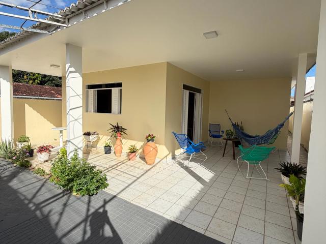 Casa / Sobrado para Venda em Arapiraca/AL Alto do Cruzeiro 4 Quartos