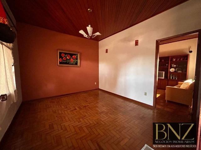 Casa / Sobrado para Venda em Arapongas/PR Vila Nova 3 Quartos