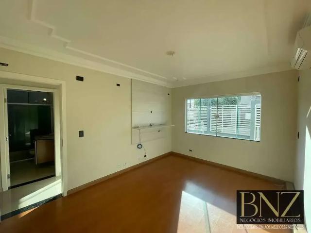 Casa / Sobrado para Venda em Arapongas/PR Jardim Morumbi 4 Quartos