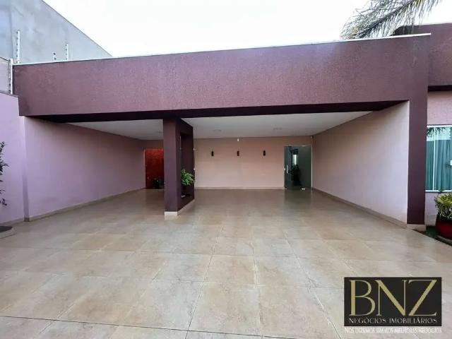 Casa / Sobrado para Venda em Arapongas/PR Jardim Portal das Flores