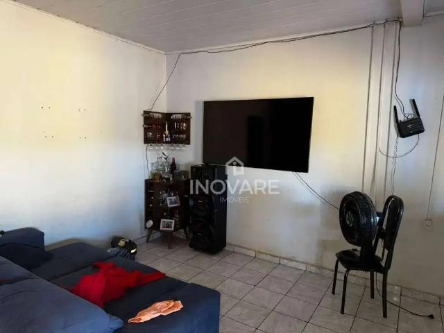 Casa / Sobrado para Venda em Araporã/MG Área Rural de Araporã 3 Quartos