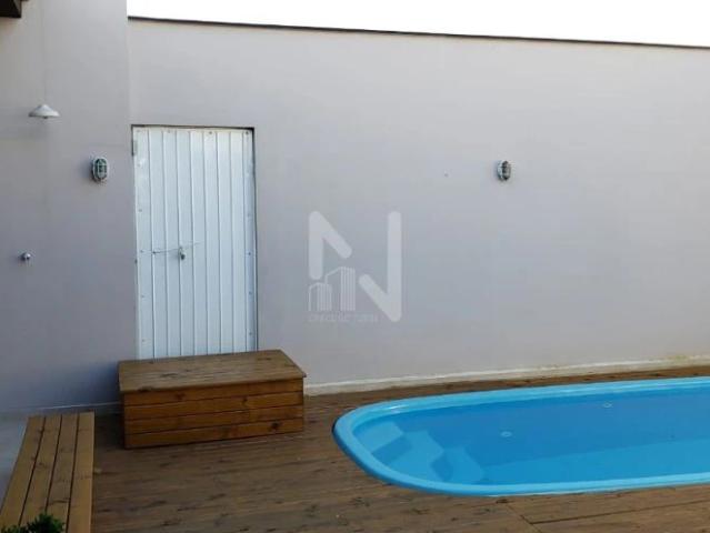 Casa / Sobrado para Venda em Araquari/SC Centro 3 Quartos