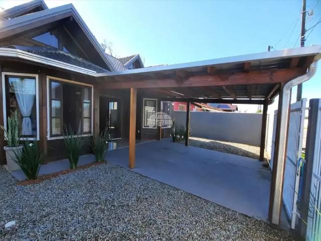 Casa / Sobrado para Venda em Araquari/SC Itapocu 4 Quartos