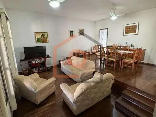 Casa / Sobrado para Venda em Araraquara/SP Centro 3 Quartos