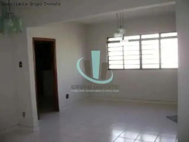 Casa / Sobrado para Venda em Araraquara/SP Centro 3 Quartos