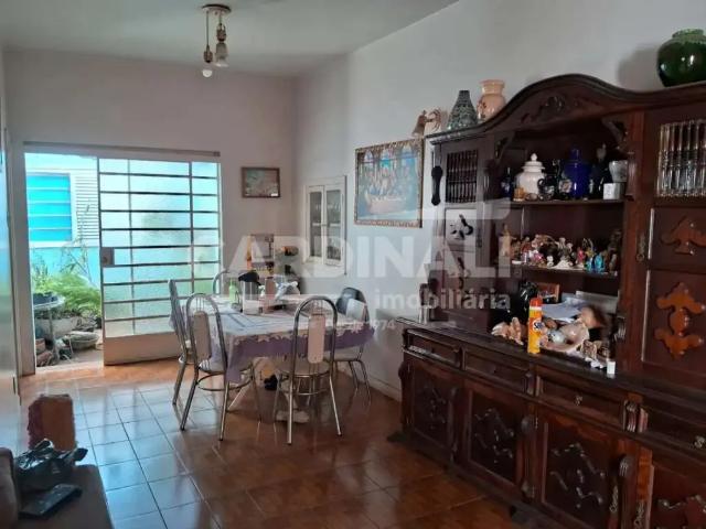 Casa / Sobrado para Venda em Araraquara/SP Centro 3 Quartos