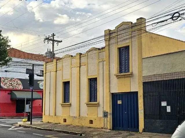 Casa / Sobrado para Venda em Araraquara/SP Centro 3 Quartos