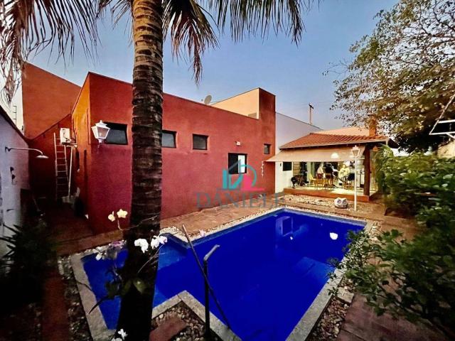 Casa / Sobrado para Venda em Araraquara/SP Cidade Jardim 3 Quartos