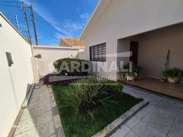 Casa / Sobrado para Venda em Araraquara/SP Jardim Nova Época 3 Quartos