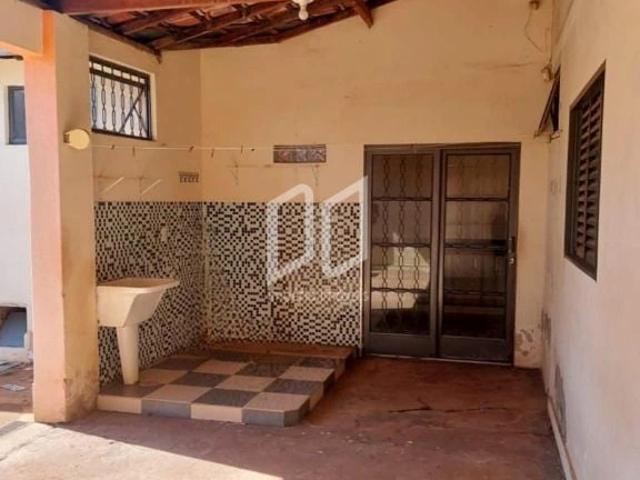 Casa / Sobrado para Venda em Araraquara/SP Jardim América Vila Xavier 3 Quartos