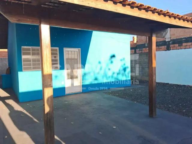 Casa / Sobrado para Venda em Araraquara/SP Jardim Boa Vista II 2 Quartos