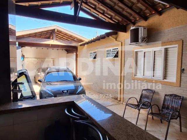 Casa / Sobrado para Venda em Araraquara/SP Jardim Brasília Vila Xavier 2 Quartos