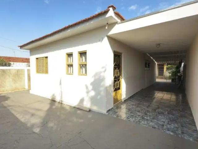 Casa / Sobrado para Venda em Araraquara/SP Jardim Pinheiros Vila Xavier 2 Quartos