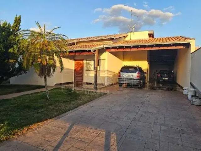 Casa / Sobrado para Venda em Araraquara/SP Jardim Residencial Maggiore 3 Quartos