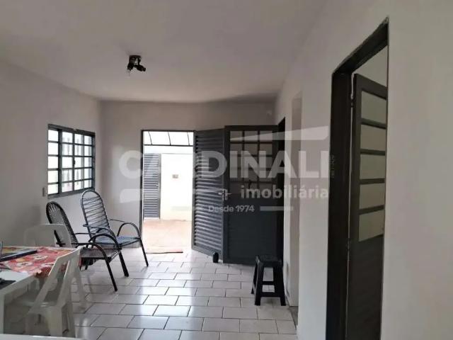 Casa / Sobrado para Venda em Araraquara/SP Jardim Roberto Selmi Dei 3 Quartos