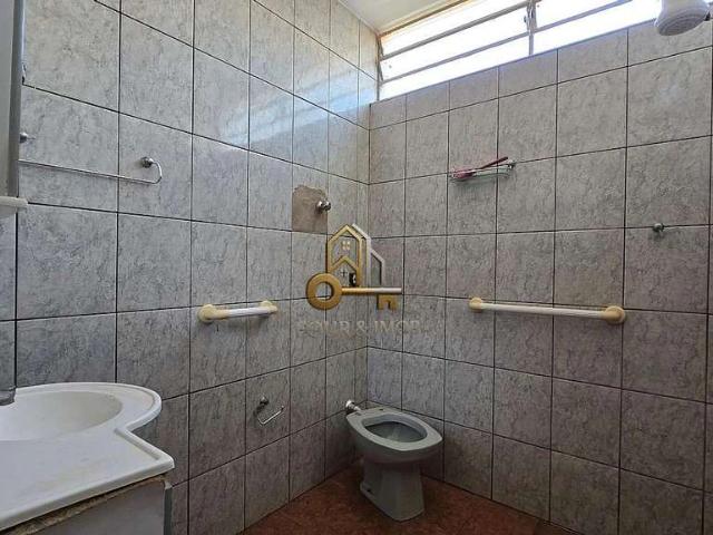 Casa / Sobrado para Venda em Araraquara/SP Jardim Vitória 5 Quartos