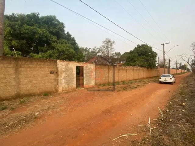 Casa / Sobrado para Venda em Araraquara/SP Parque Planalto 2 Quartos