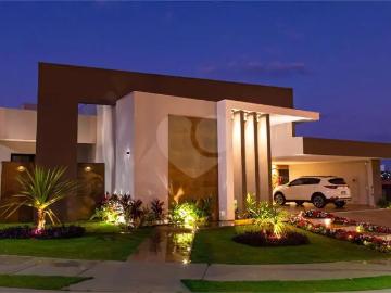 Casa / Sobrado para Venda em Araraquara/SP Quinta Das Laranjeiras 3 Quartos