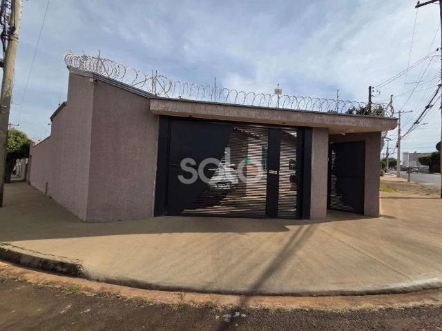 Casa / Sobrado para Venda em Araraquara/SP Residencial Cambuy 3 Quartos