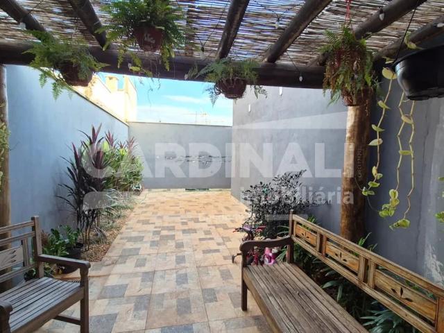 Casa / Sobrado para Venda em Araraquara/SP Residencial Cambuy 3 Quartos