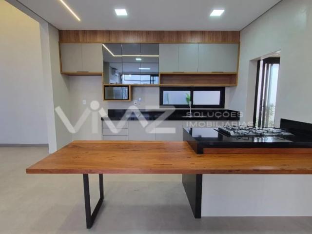 Casa / Sobrado para Venda em Araraquara/SP Residencial Village Damha III 3 Quartos
