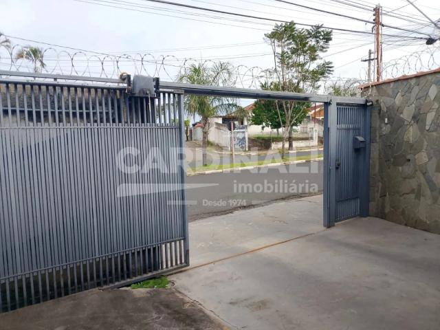 Casa / Sobrado para Venda em Araraquara/SP Vila Tito de Carvalho Vila Xavier 3 Quartos