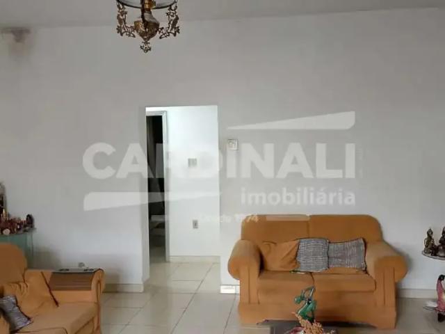 Casa / Sobrado para Venda em Araraquara/SP Vila Xavier Vila Xavier 3 Quartos