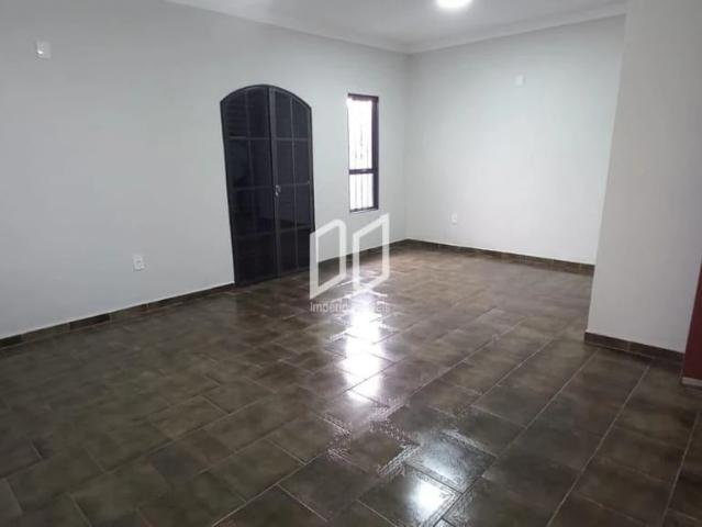 Casa / Sobrado para Venda em Araraquara/SP Vila Yamada 3 Quartos