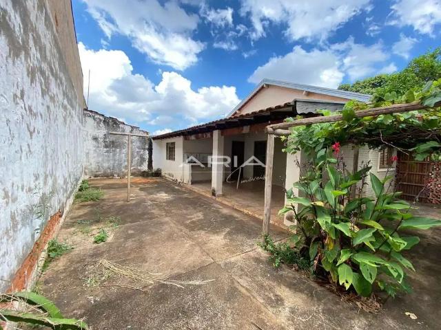 Casa / Sobrado para Venda em Araraquara/SP Vila Ferroviária 3 Quartos