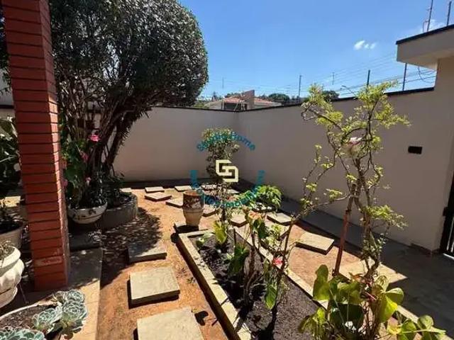 Casa / Sobrado para Venda em Araras/SP Centro 3 Quartos