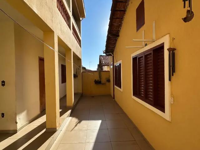 Casa / Sobrado para Venda em Araras/SP Jardim Bela Vista 4 Quartos