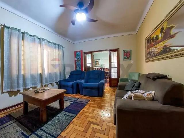 Casa / Sobrado para Venda em Araras/SP Jardim Rollo 4 Quartos
