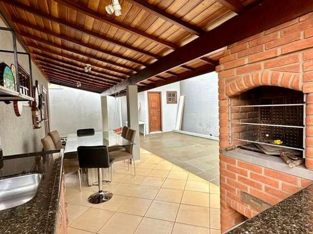 Casa / Sobrado para Venda em Araras/SP Jardim Rosana 3 Quartos