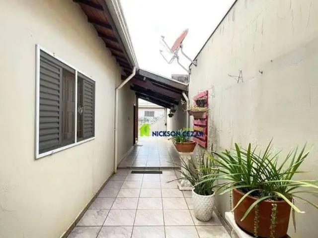 Casa / Sobrado para Venda em Araras/SP Parque das Árvores 3 Quartos